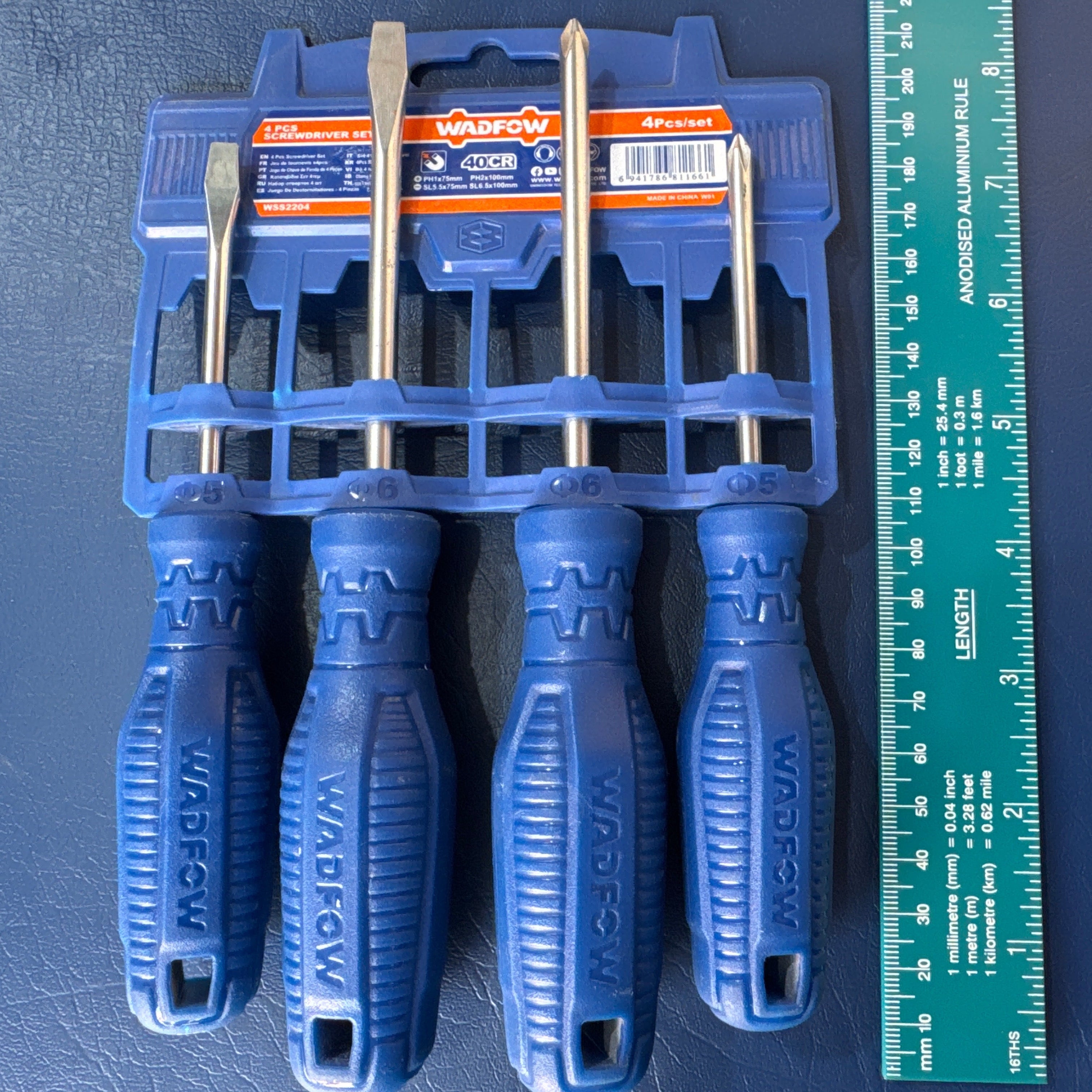 WADFOW 4 Pcs screwdriver set WSS2204