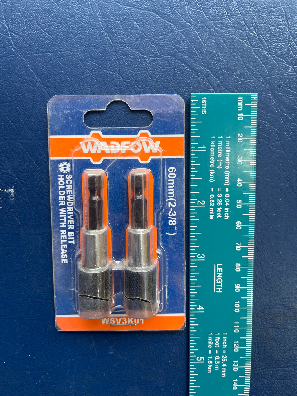 Wadfow Screwdriver bit holder with release WSV3K01