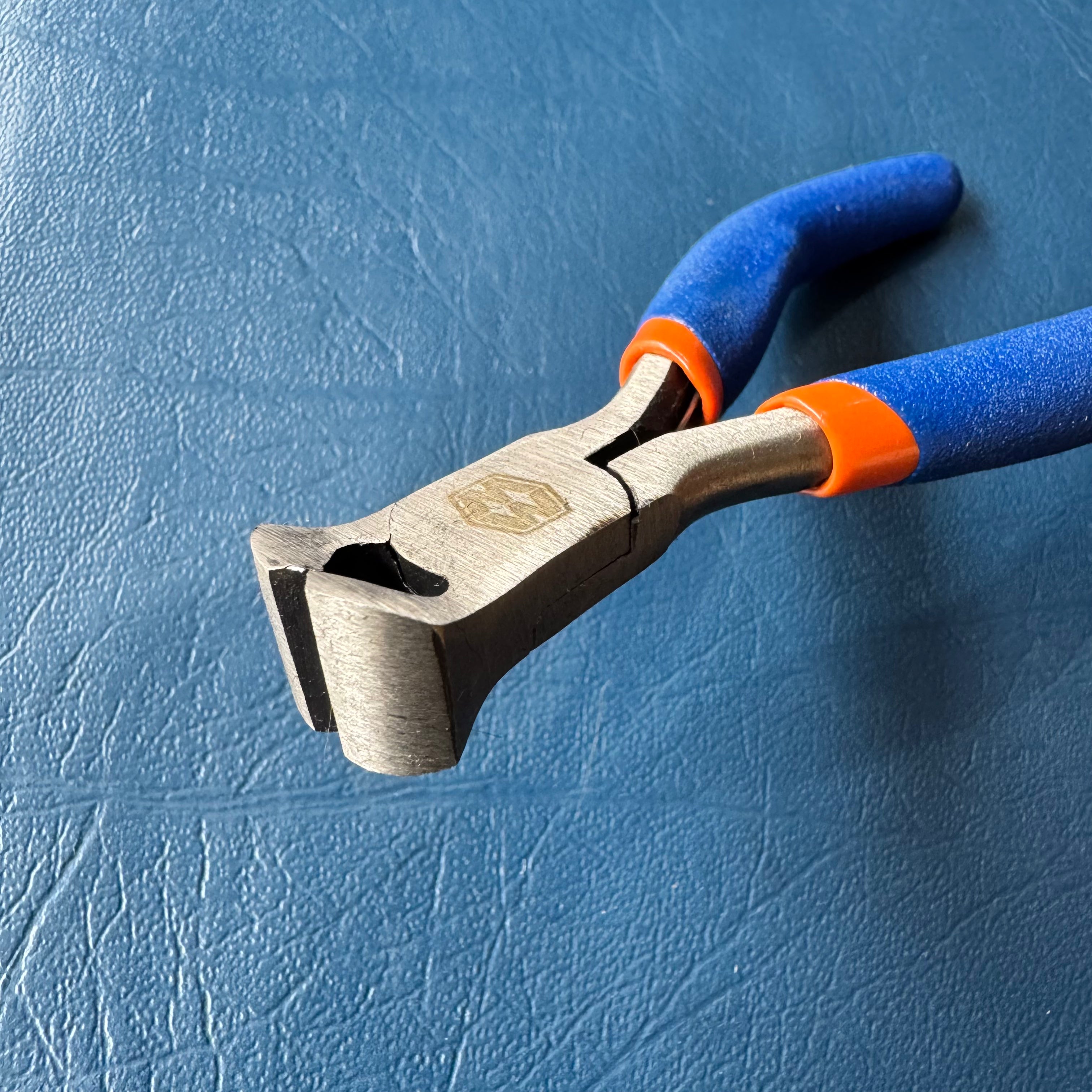 Wadfow Mini end cutting pliers WPL0952