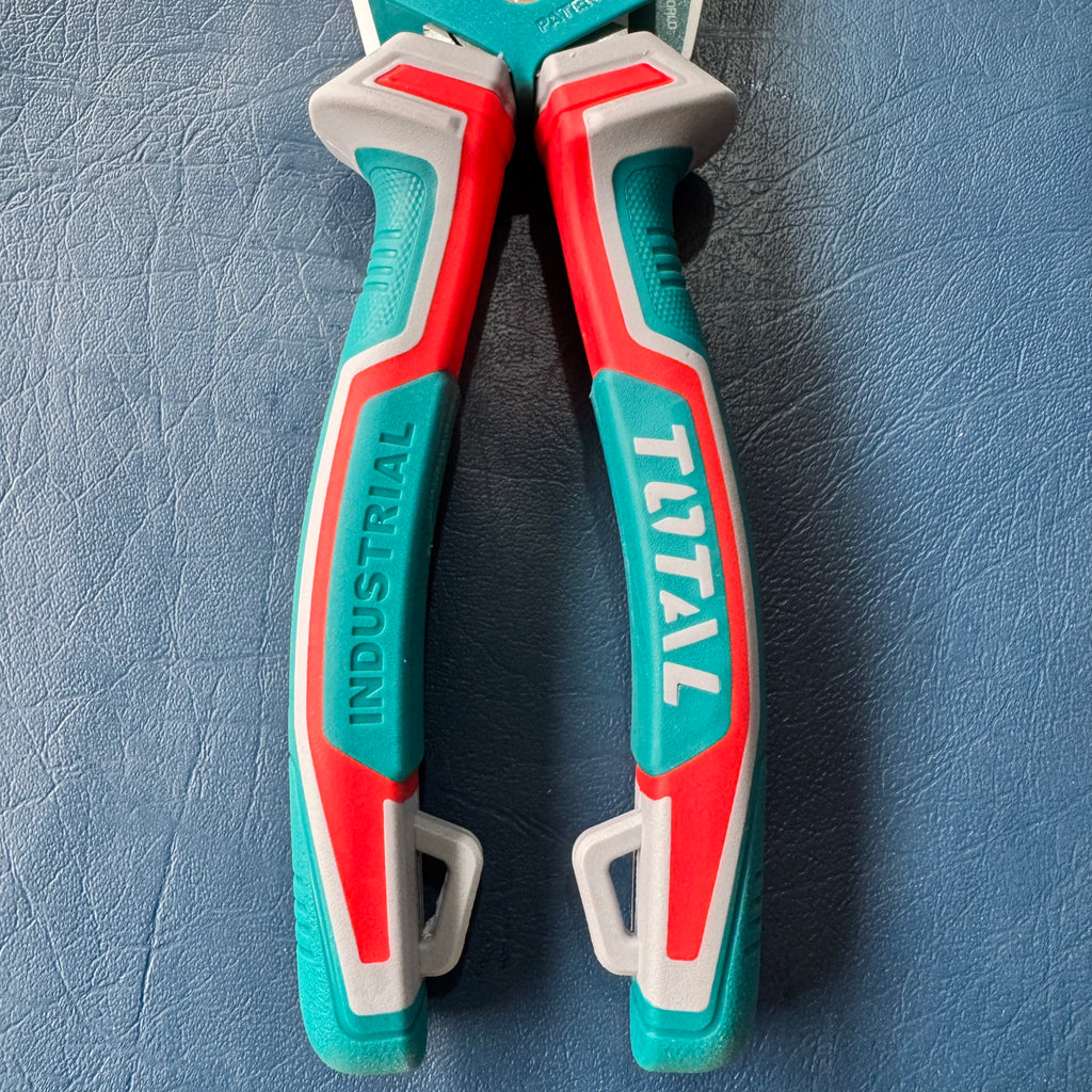 Total Combination pliers 8" THT210806