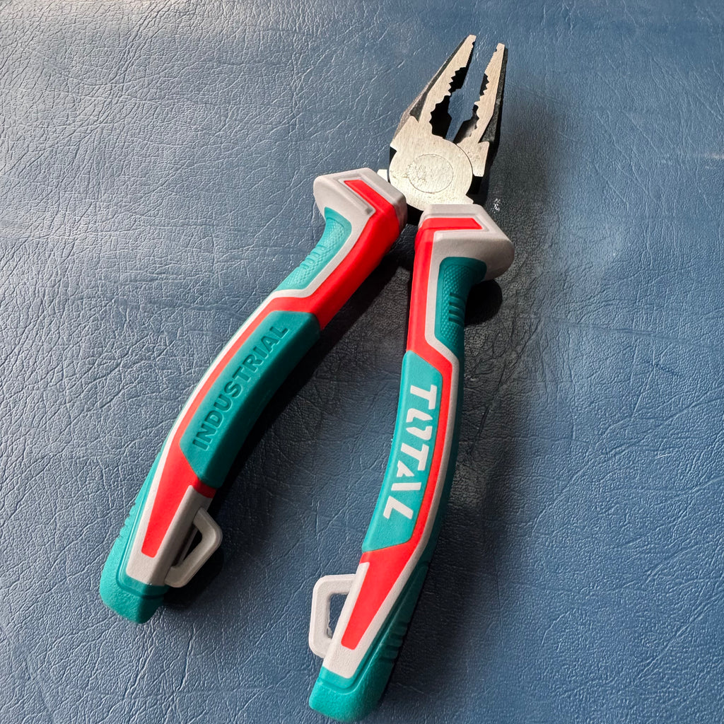 Total Combination pliers 8" THT210806