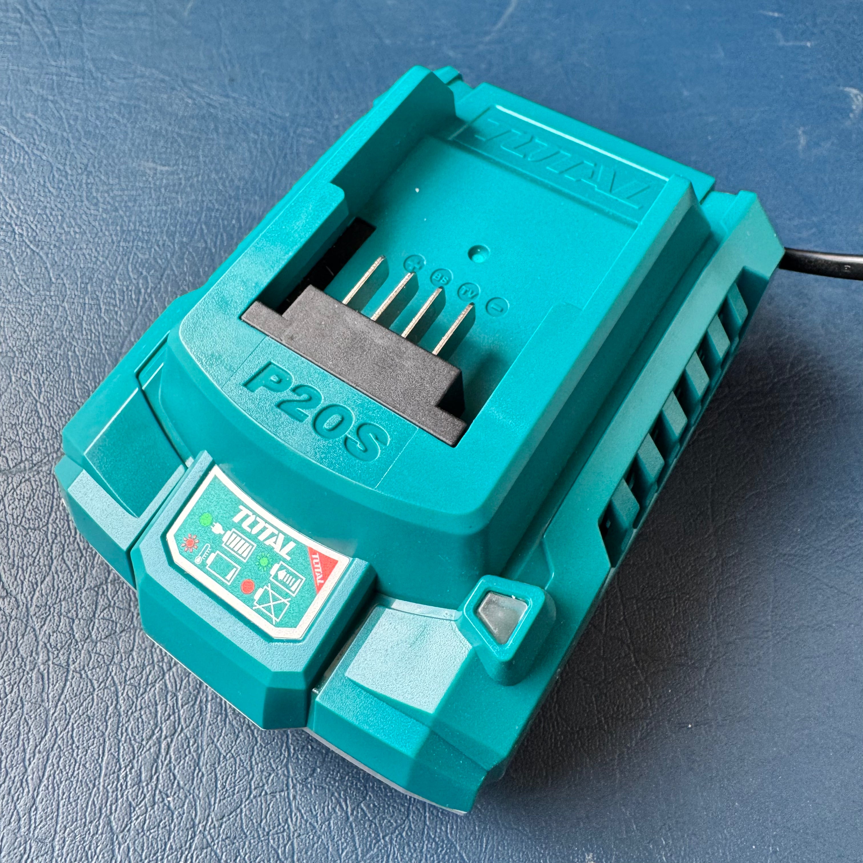 Total Lithium-ion cordless drill 20V TDLI20028