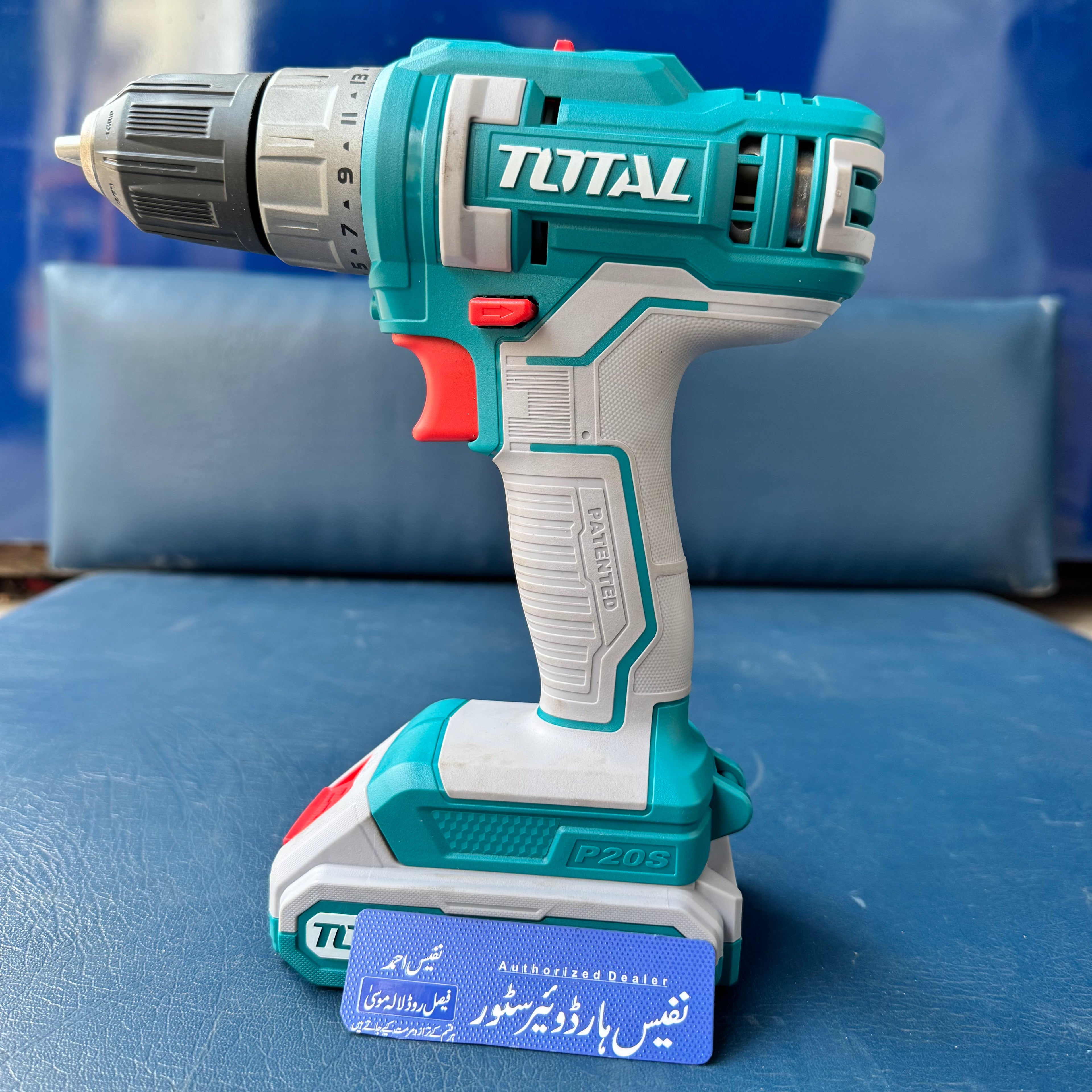 Total Lithium-ion cordless drill 20V TDLI20028