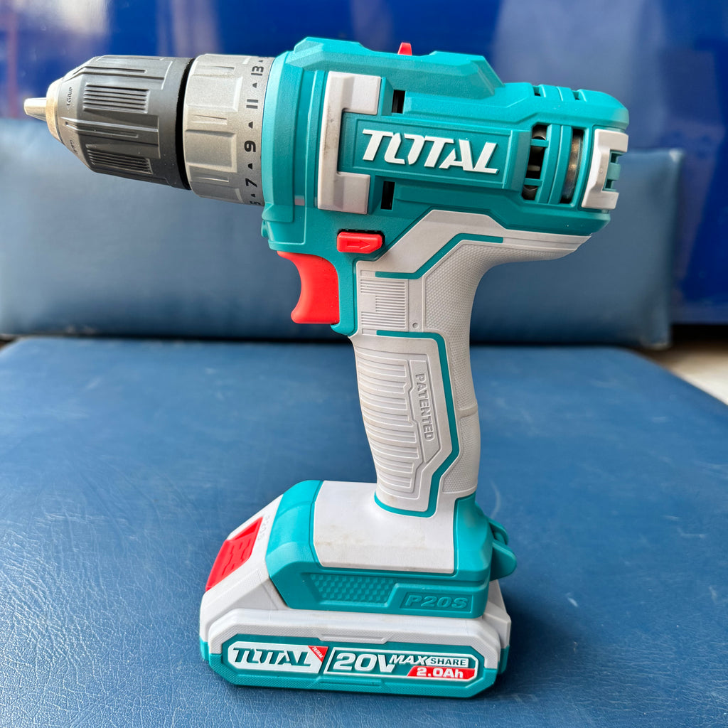 Total Lithium-ion cordless drill 20V TDLI20028
