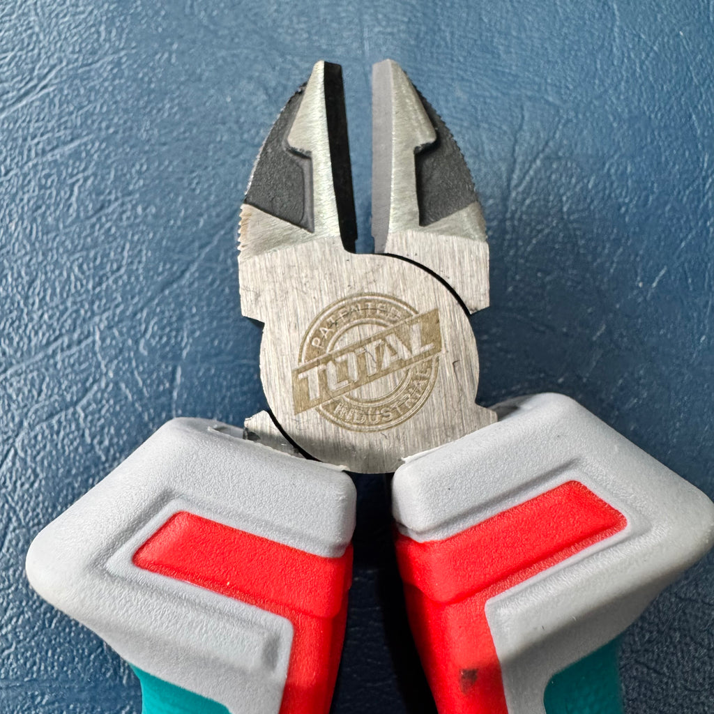 Total Diagonal cutting pliers 6" THT230606