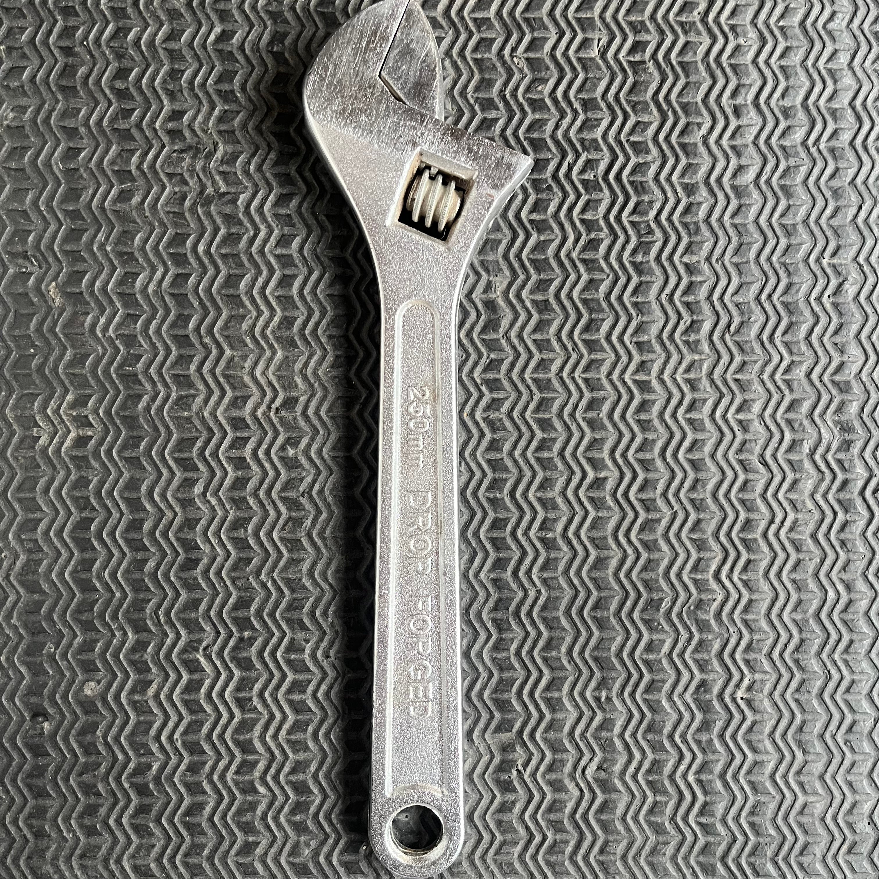 250mm 10” Screw Wrench