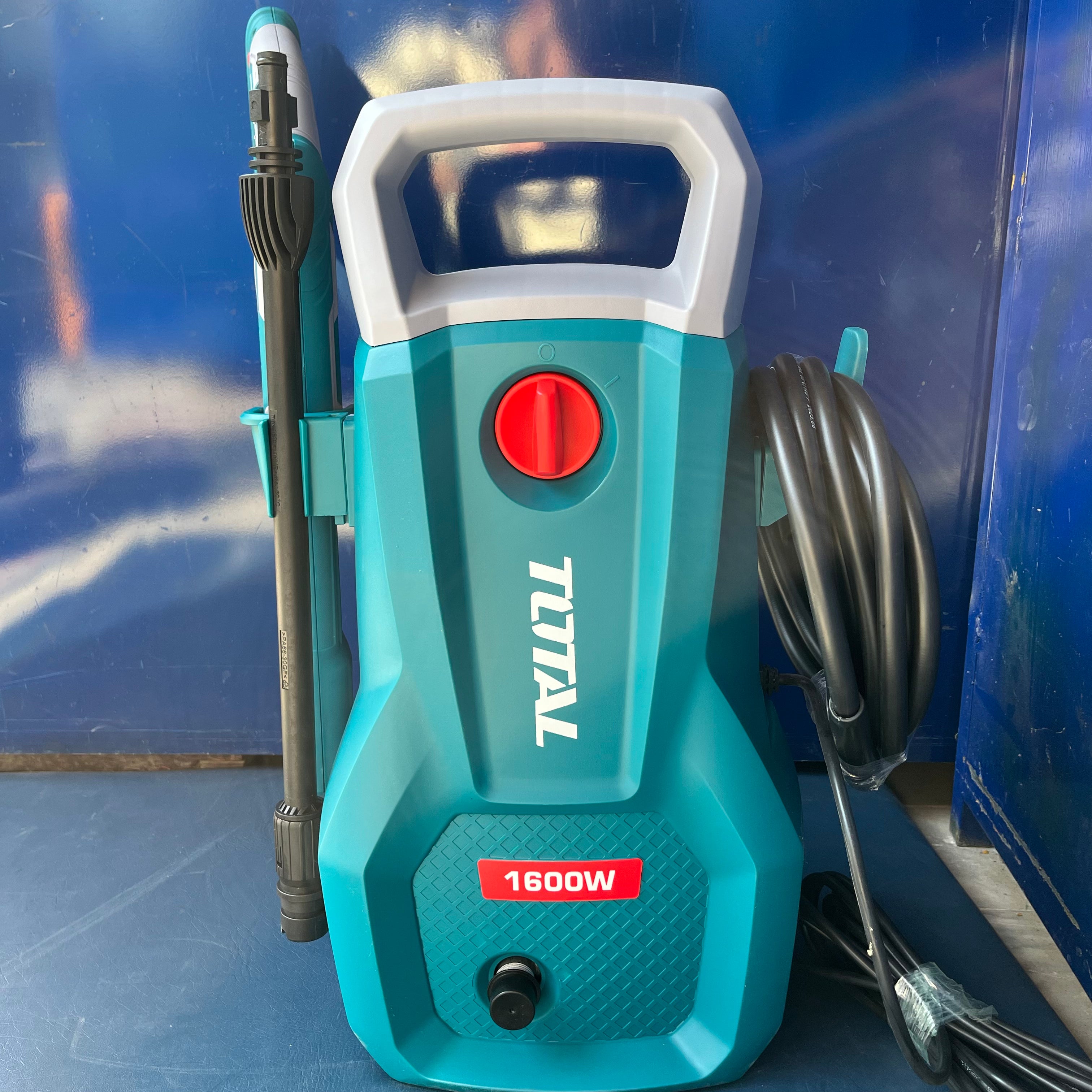 TOTAL HIGH PRESSURE WASHER 1600W 140 BAR