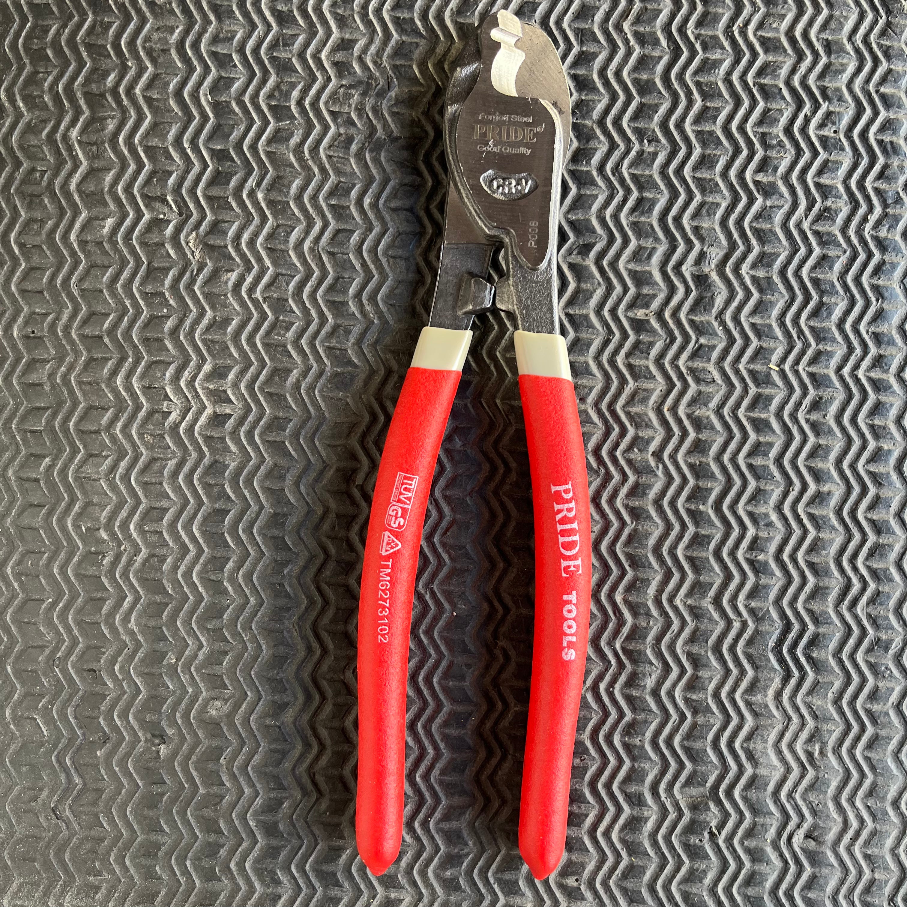 8”cable cutter pride