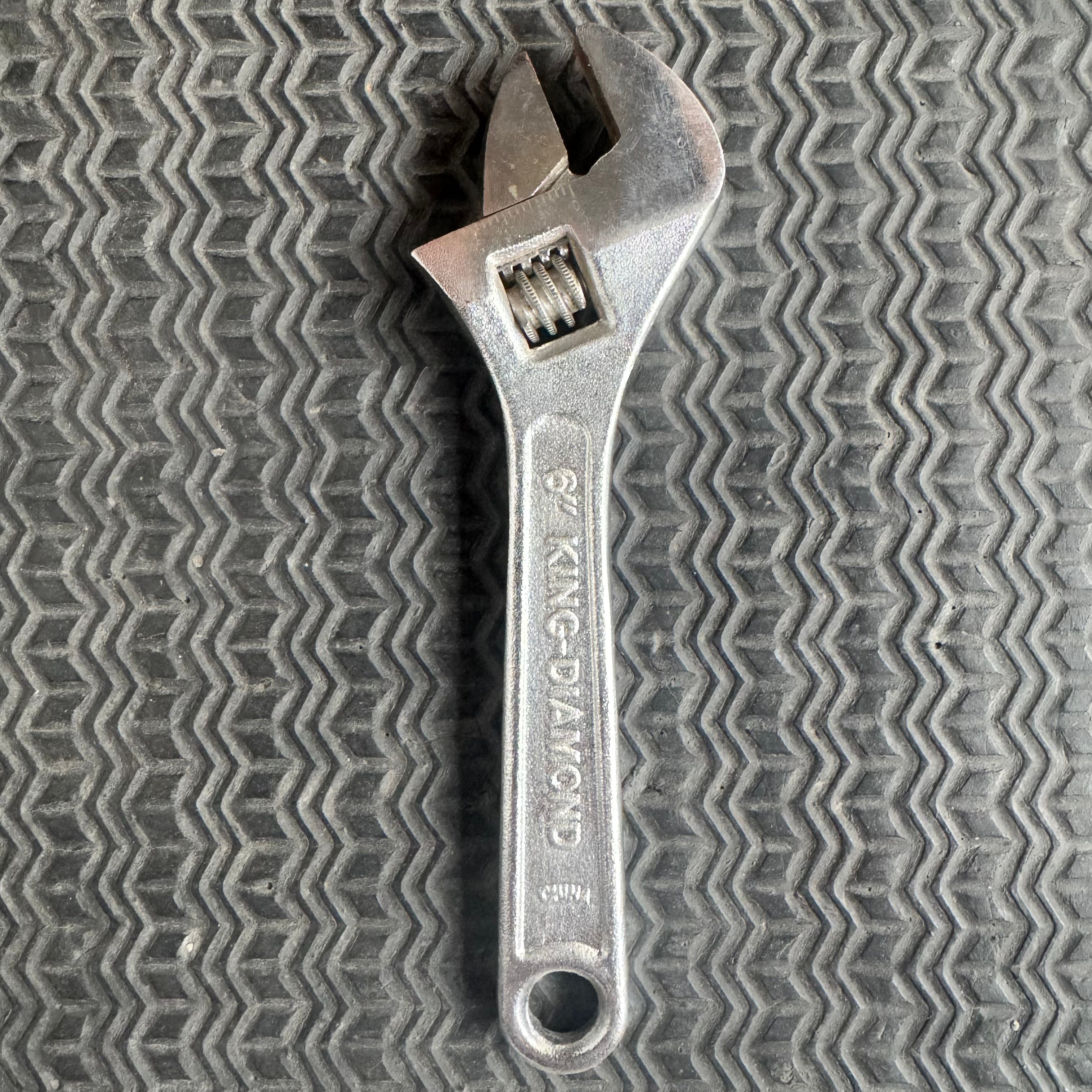 6” Screw Wrench