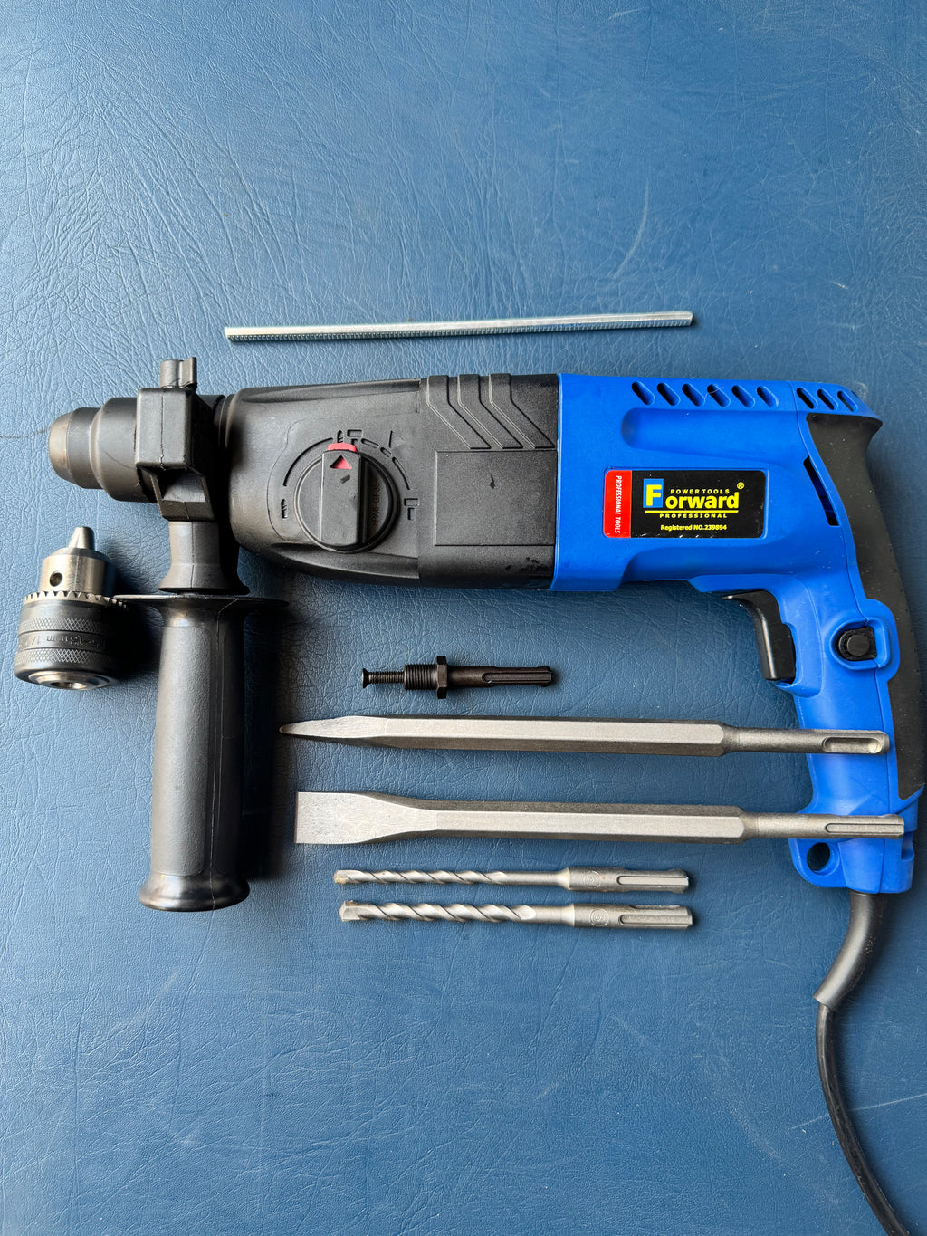 Forward 24mm Rotary Hammer 710W Powerful Drilling and Chiseling Machine