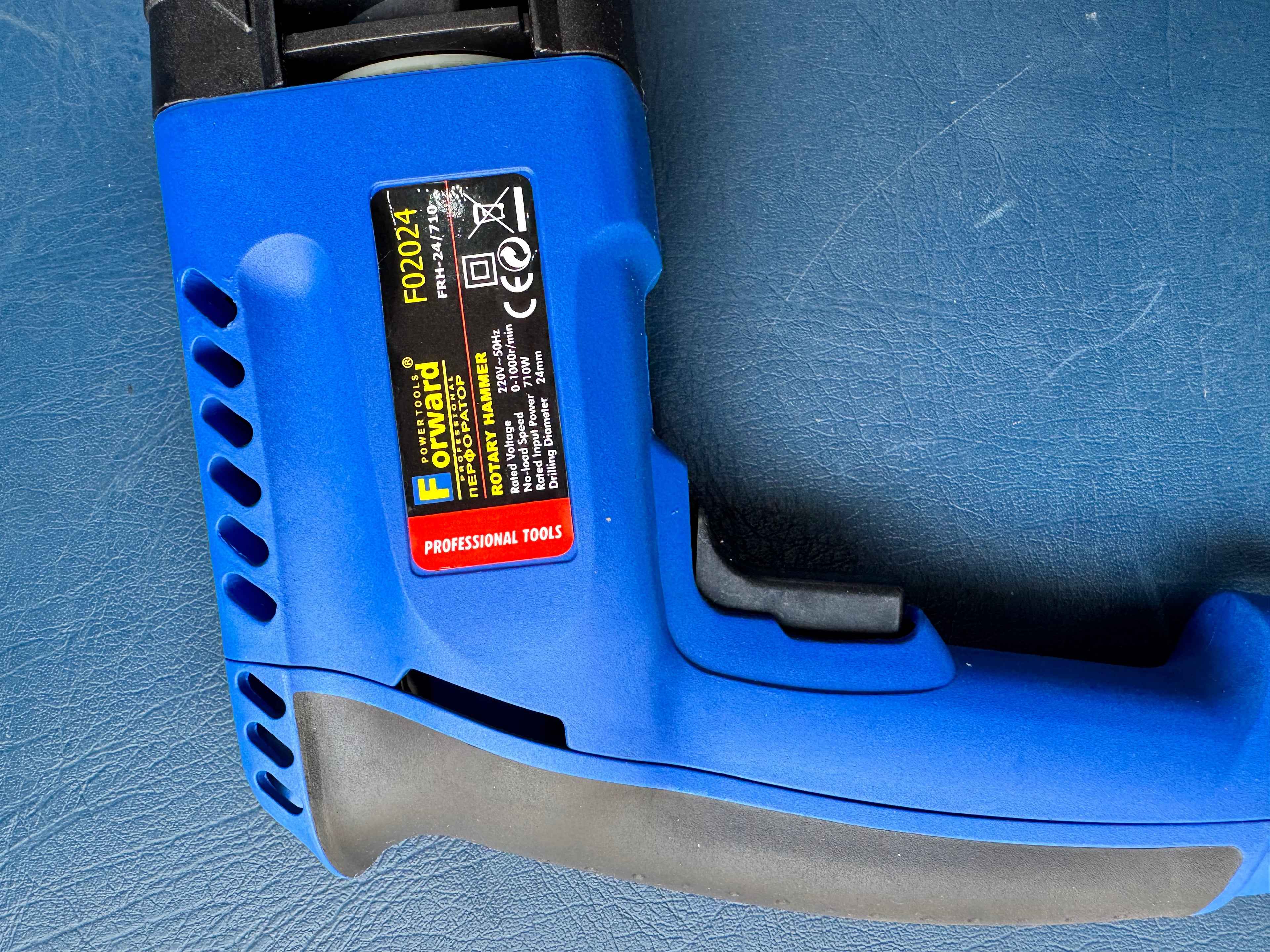 Forward 24mm Rotary Hammer 710W Powerful Drilling and Chiseling Machine