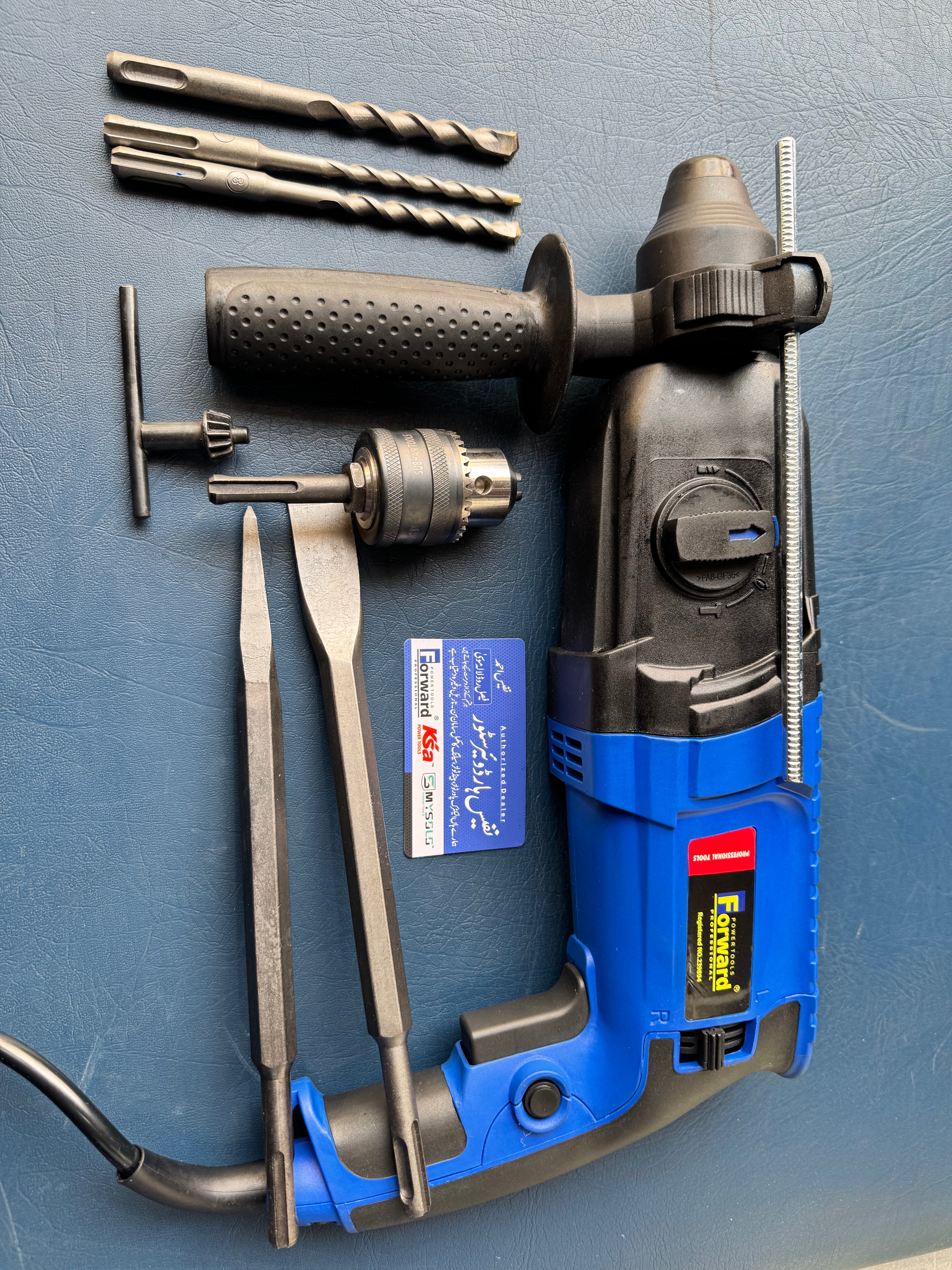 Forward 26mm Rotary Hammer 810W Powerful Drilling and Chiseling Machine