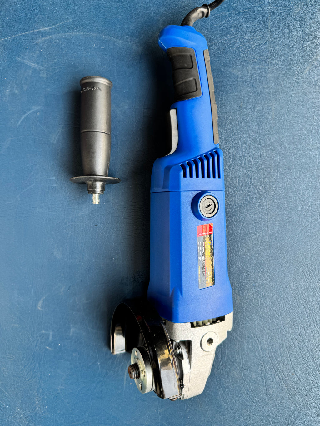 Forward 125mm Angle Grinder 1300W, Heavy Duty Cutting and Grinding Power